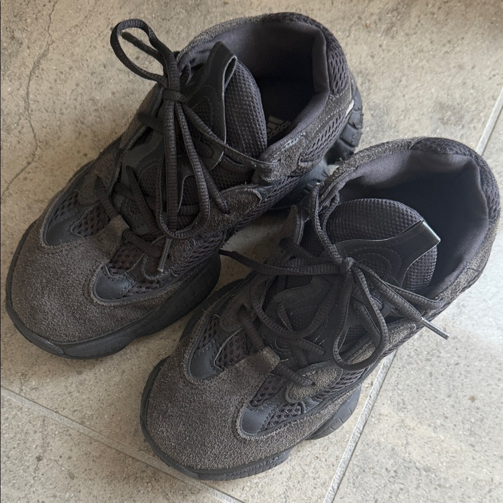 adidas woman Yeezy 500 - Blacknv
